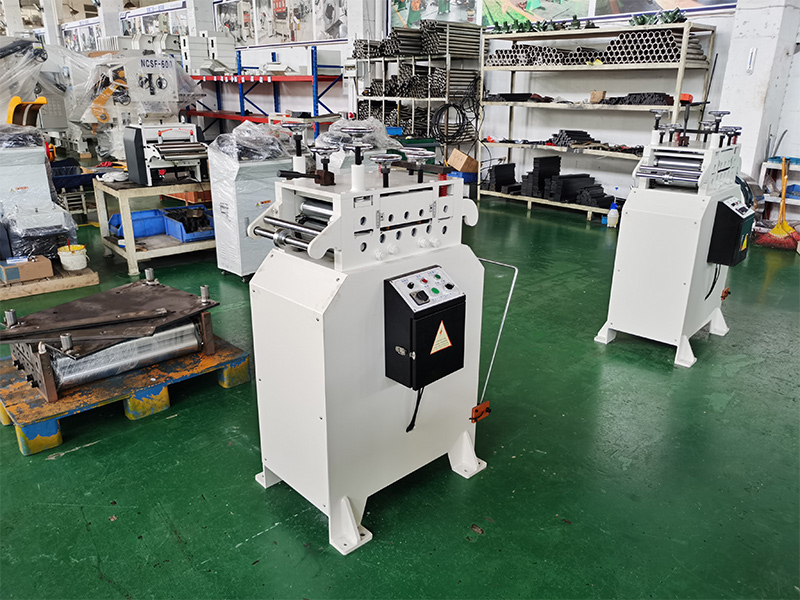 Straightener Machine CLH (0.5-...