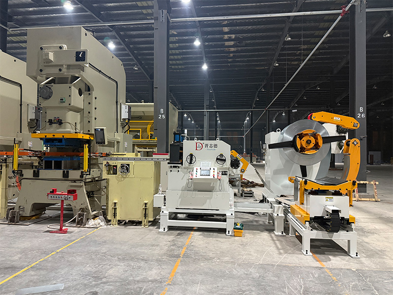 img of Coil Blanking & Stamping Line with Decoiler, Straightener, and Feeder