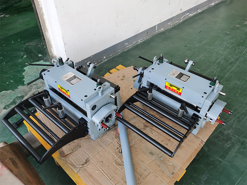 Roll Feeder