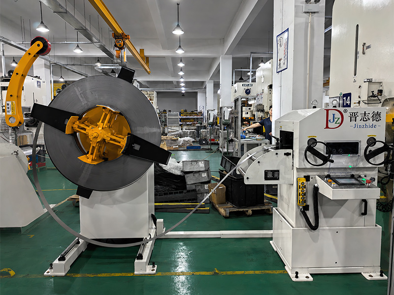 img of Light Coil Decoiler Straightener Feeder