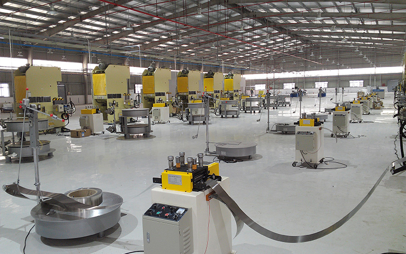 Sheet metal straightener for thin material leveling صاف کننده ورق فلزی برای تراز کردن مواد نازک