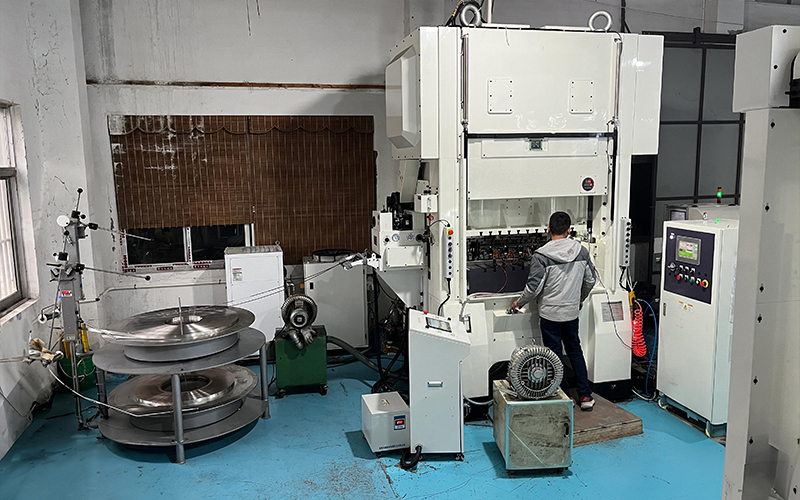 Stamping press machine high-volume production Màquina de premsa d