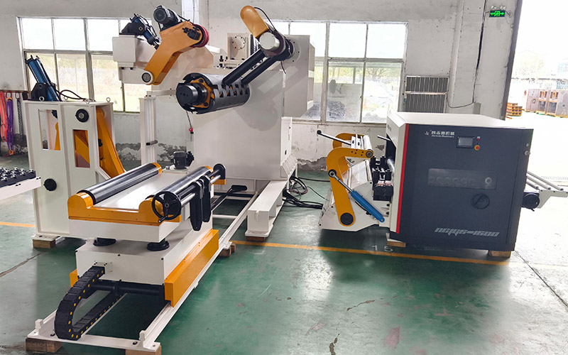 Continuous coil processing line overview Агляд машыны для падачы шпулек для лазернай рэзкі