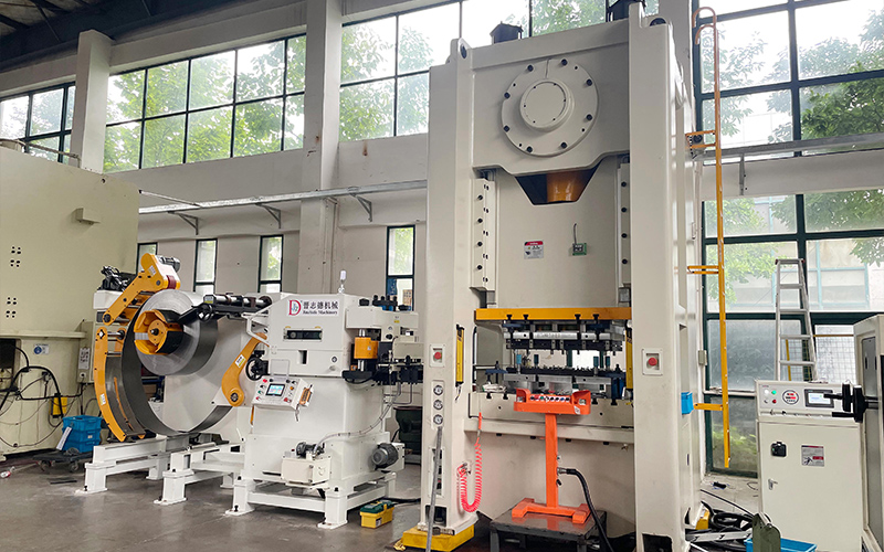 Straight side stamping press automotive parts Premsa d