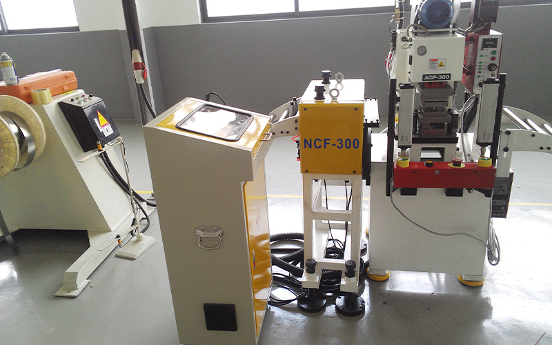 Metal punch press metal sheet punching Metal punch press metal sheet punching